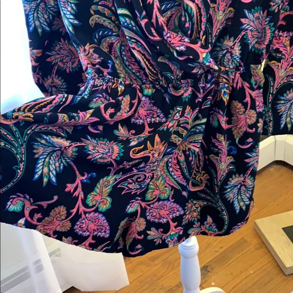 Beautiful patterned romper - Picture 4 of 6